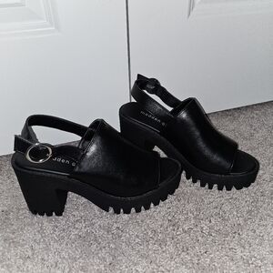 Madden Girl Sonny Block Heel Sandals, Black, Size 7, New w/o Tag